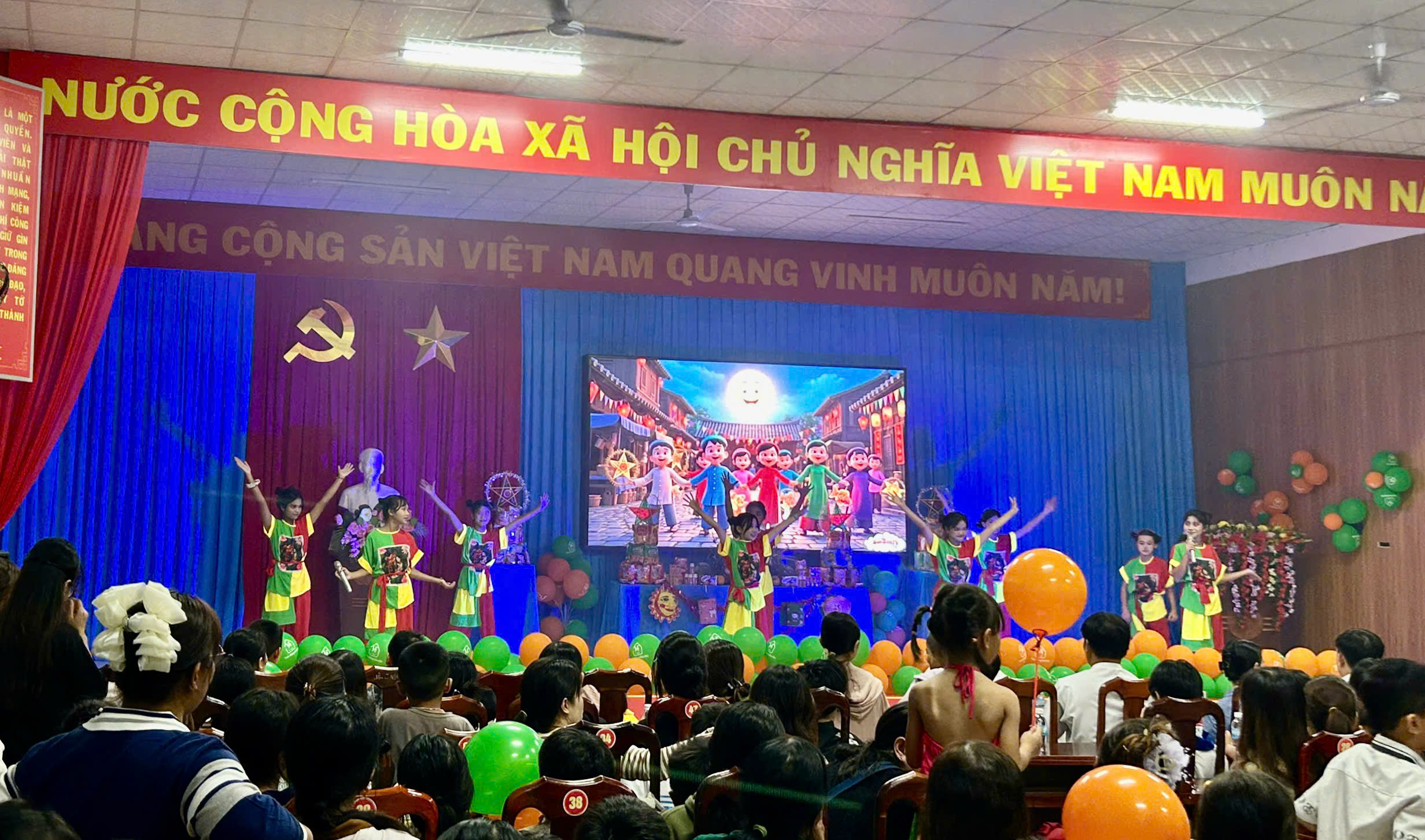 ĐÊM HỘI TRĂNG RẰM 2025 XÃ CƯ M'TA